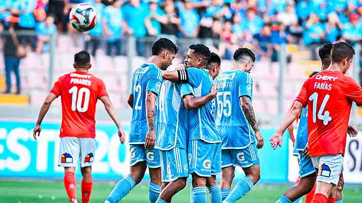 La UC fue un desastre en Perú y sufrió dura goleada ante Sporting Cristal en su primer amistoso: Mira los tantos y el 11 cruzado