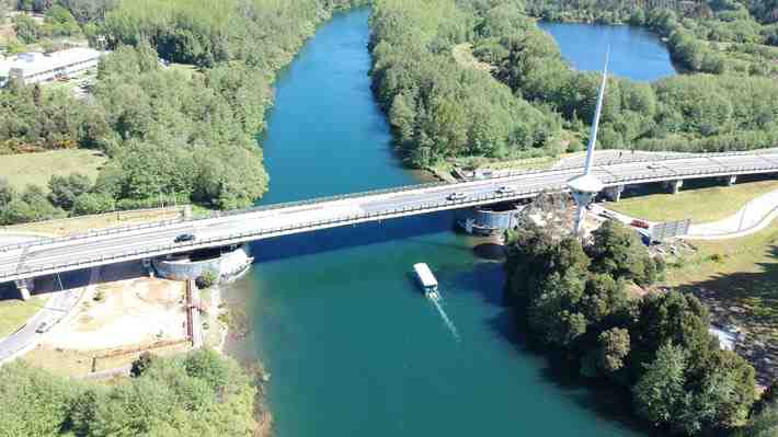 Después de 8 años: MOP anuncia que puente Cau Cau está reparado y podría operar desde este fin de semana