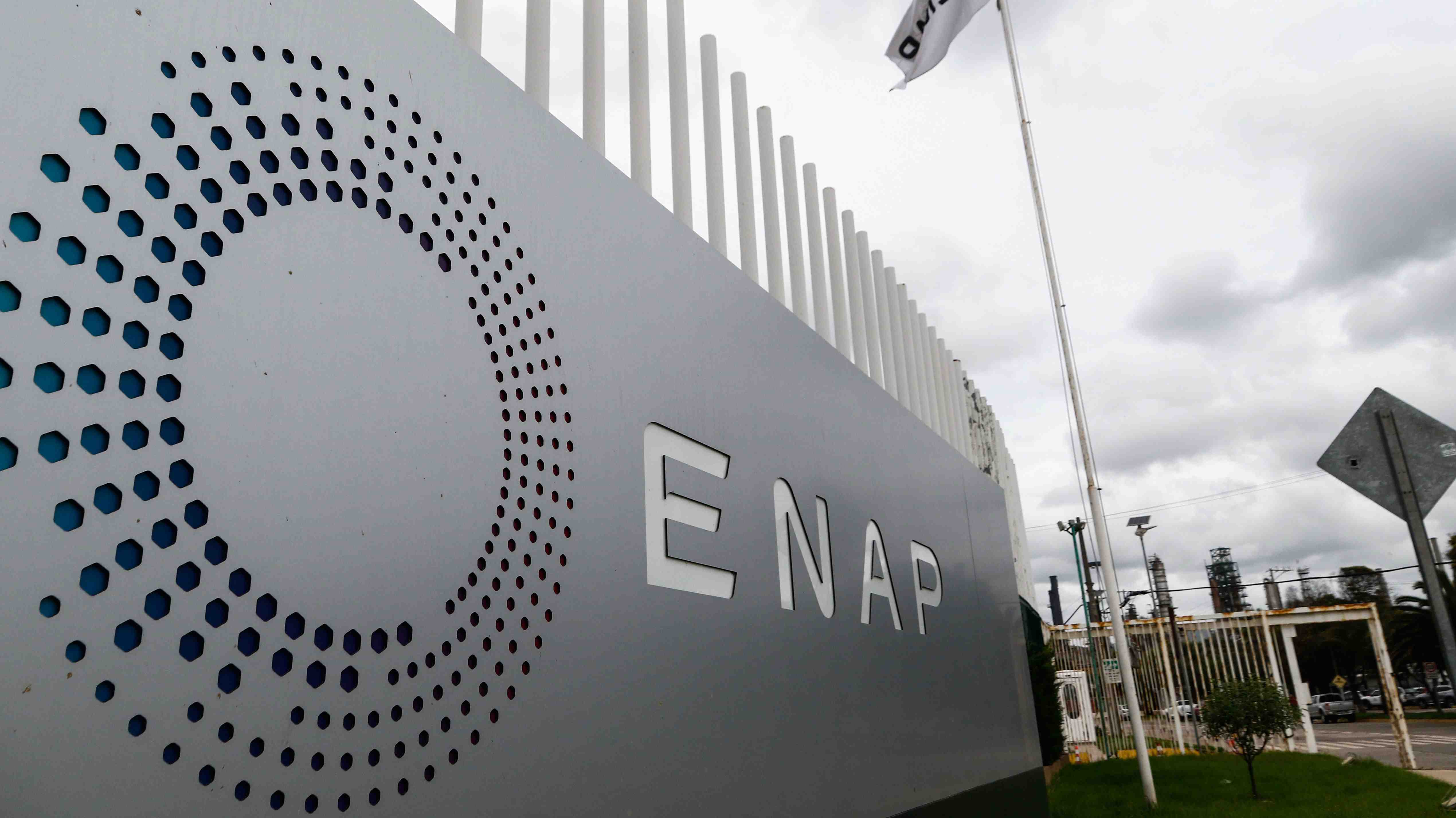 Ganancias de Enap caen 1,65% en 2023 tras reportar utilidades por US$565 millones