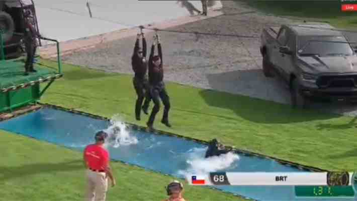 Video | "Aparatoso incidente": La comentada participación de equipo de la PDI en competencia SWAT