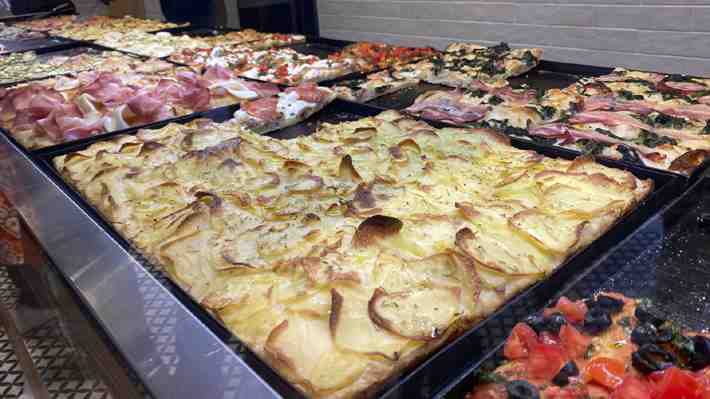 Día internacional de la pizza, la preparación icónica de Italia que ha sabido reinventarse para no perder su popularidad