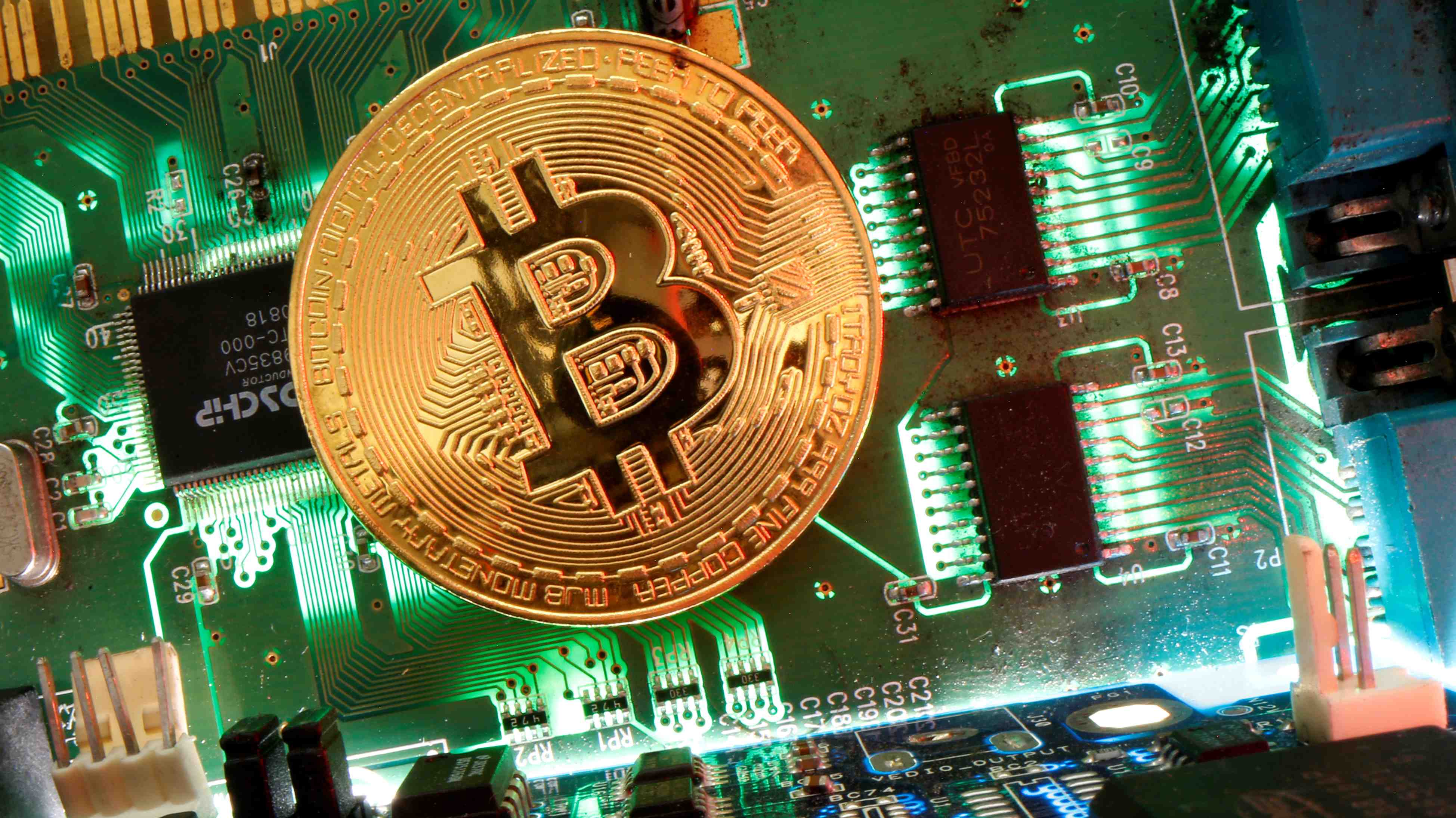 Bitcoin se dispara y cruza la barrera de los US$50.000: Alcanza su nivel más alto desde finales de 2021