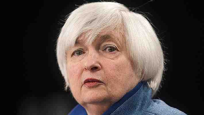 Janet Yellen visitará Chile: La jefa de las finanzas de EE.UU. destacada entre las personas "más poderosas del mundo"