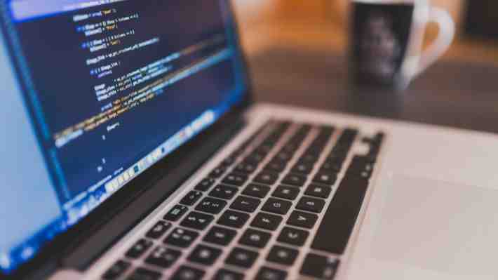 Conoce siete maneras de aplicar la Inteligencia Artificial en pequeñas empresas