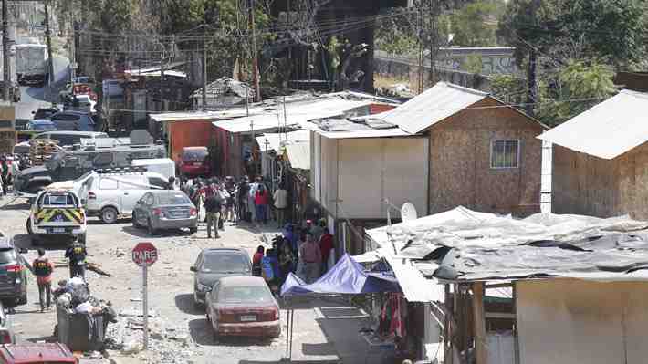 Viven cerca de 600 familias y denuncian drogas y prostitución: Cómo es la toma de Maipú donde encontraron a Ojeda