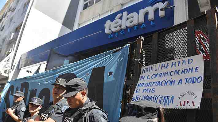 Gobierno de Milei concreta la suspensión de agencia estatal de noticias: Las sedes están cerradas