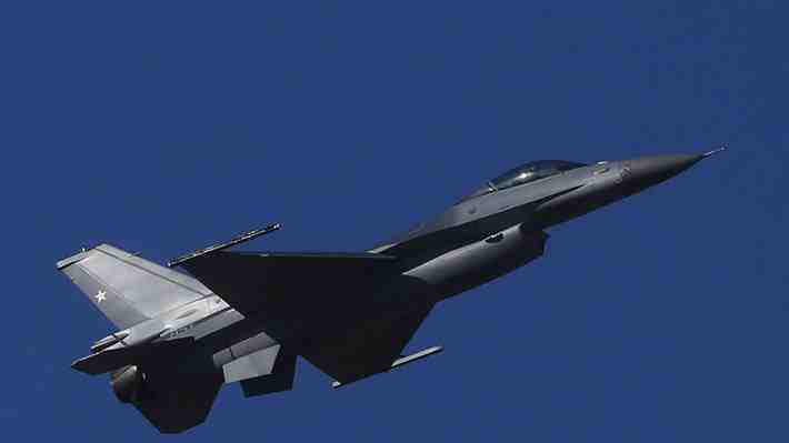 Ex generales de la FACh expresan preocupación por exclusión en Fidae: "Chile tiene gran dependencia de Israel en defensa"