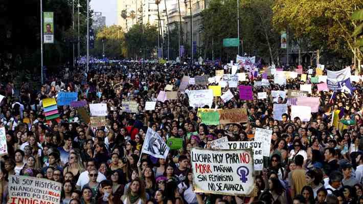 8-M: Informan sobre cierre de ambas calzadas de la Alameda y cortes de tránsito a partir de las 17 horas