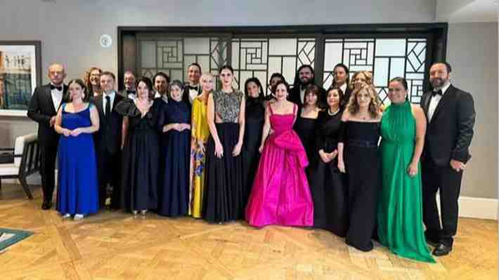 A pocas horas de los premios Oscar 2024: Producciones chilenas comparten foto antes de la alfombra roja