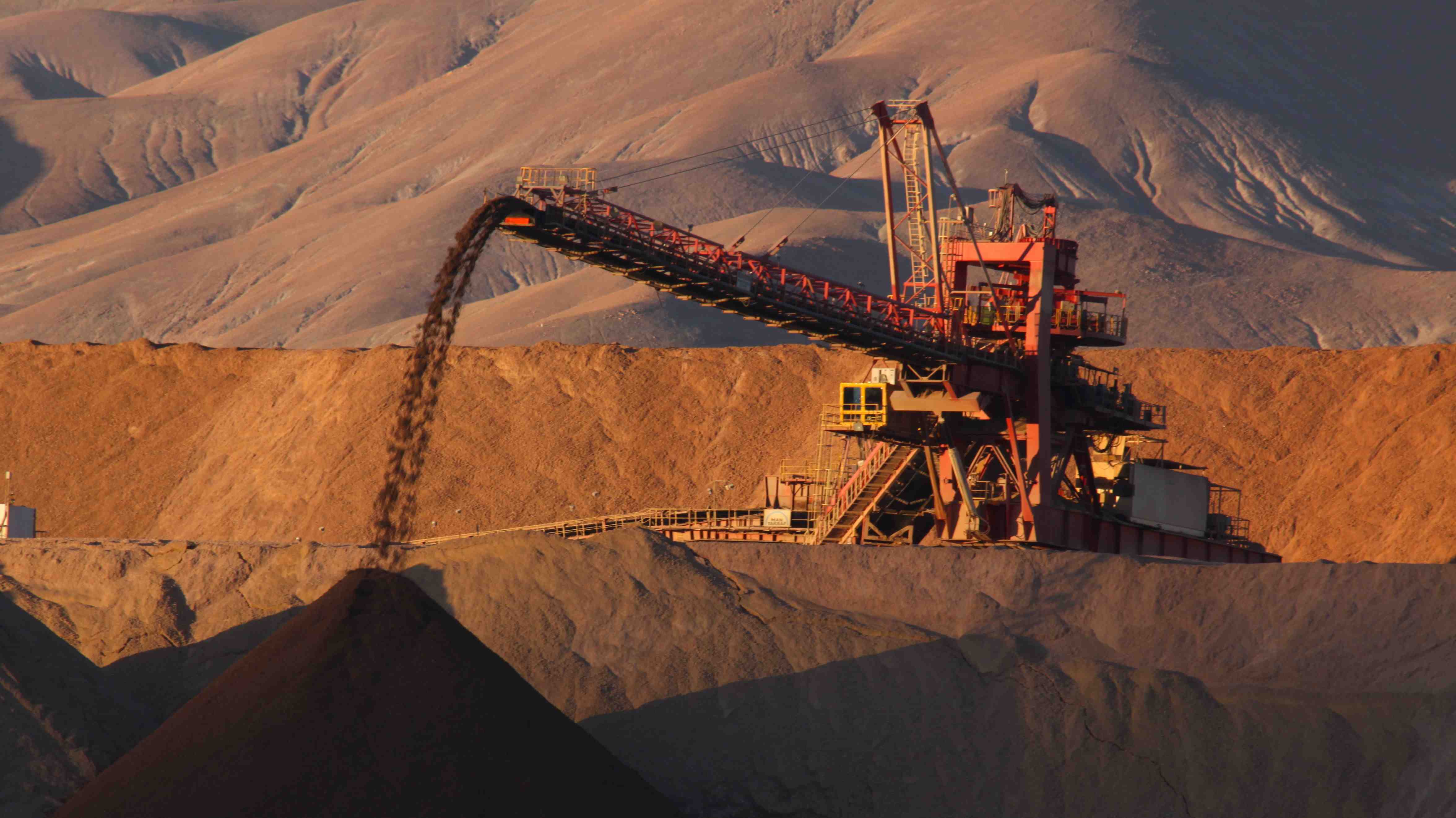 Trabajadores de Codelco deponen paro en mina Radomiro Tomic originado por muerte de operaria
