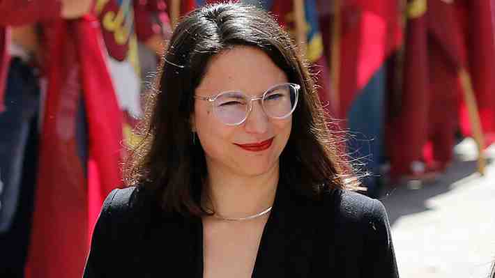 Hassler (PC) atribuye deterioro económico de Santiago al covid y el estallido social: "Estamos en proceso de reactivación"