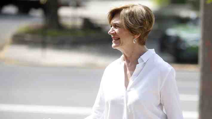 Ante irrupción de posibles sucesores: ¿Debe Matthei acelerar definición sobre su repostulación por Providencia?