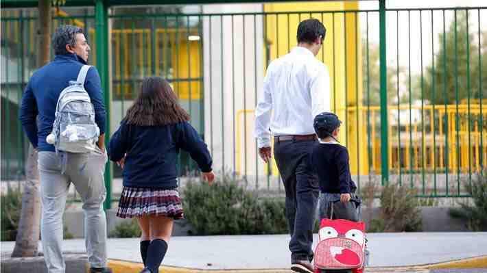 Paro de profesores en Antofagasta preocupa a apoderados: "No es justo, los niños son los perjudicados"