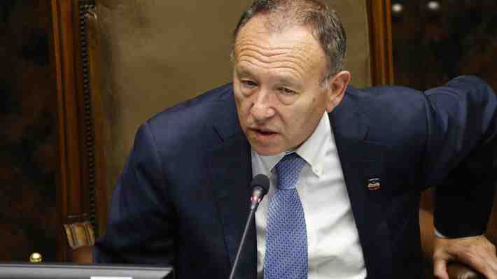 García Ruminot (RN) dice que crítica de Boric sobre acuerdo del Senado "no corresponde"