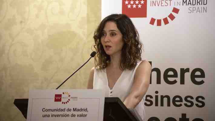 Isabel Díaz Ayuso elogia a Sebastián Piñera como un "político irrepetible" y "admirado en España" en su visita a Chile