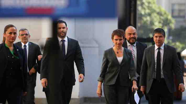 Gobierno por críticas de Matthei a elecciones en 2 días: "Es muy grave colocar en cuestión la transparencia del sistema electoral"