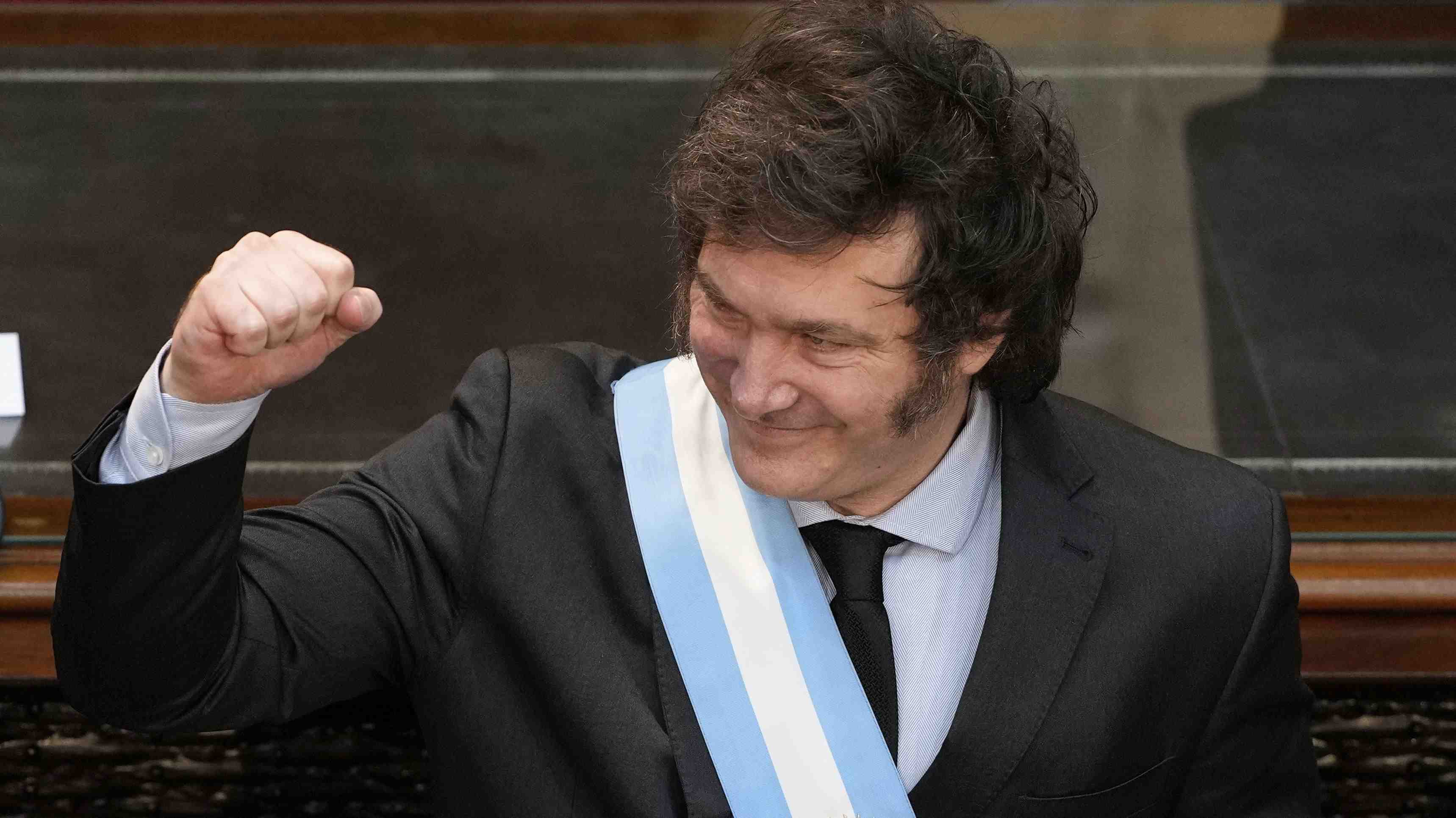 FMI califica de "impresionante" el progreso en la Argentina de Milei y lo insta a generar mayor apoyo a sus reformas