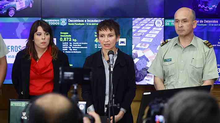 Con 931 efectivos y presencia "en todas las comunas": Masiva ronda de Carabineros en la RM deja 208 detenidos