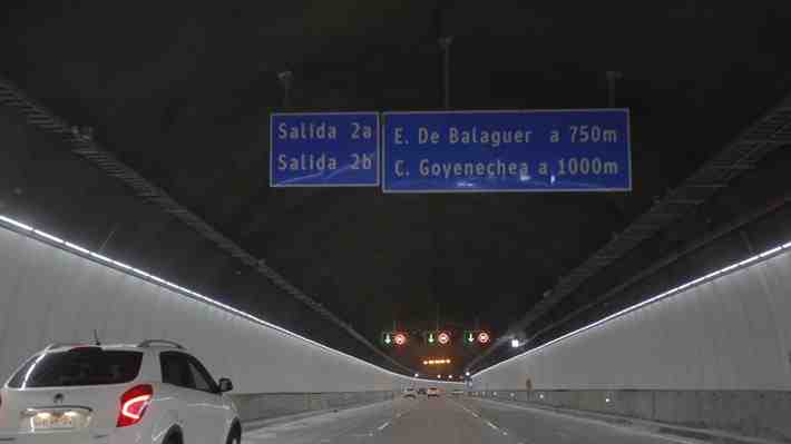 Alcalde de Huechuraba vuelve a criticar cobros en AVO 1 pese a congestión: Pide que el MOP "dé la cara"