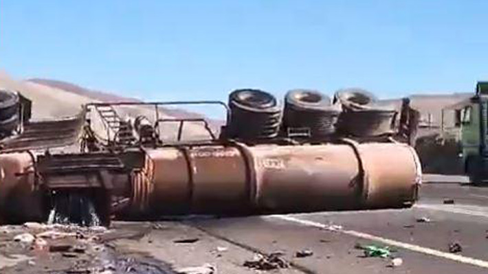 Camión que transportaba ácido sulfúrico se accidenta en Antofagasta: Conductor falleció por exposición al químico