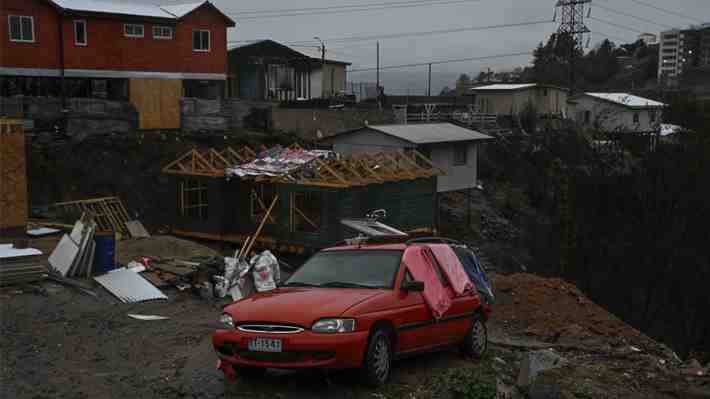 Megaincendio de Valparaíso: Primeras lluvias evidencian problemas que afectan a damnificados
