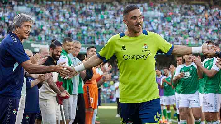 Revisa el homenaje a Claudio Bravo en su despedida del Betis