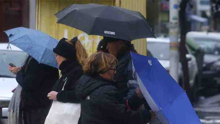 Agua caída en Santiago registra cifras récord: Sólo en las últimas 24 horas cayeron 30,5 milímetros de lluvia