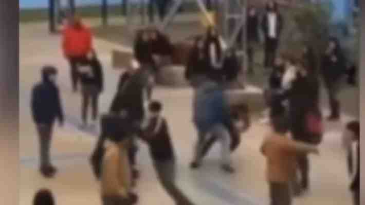 Video: Brutal pelea en liceo de Puerto Varas deja dos apuñalados y cuatro detenidos