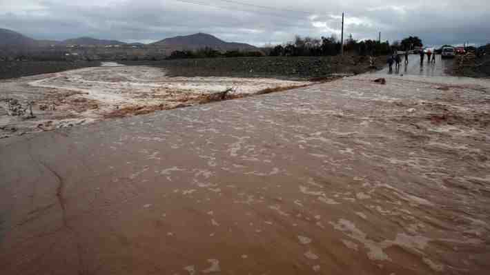 Meteorología emite alerta por lluvias con isoterma cero alta en tres regiones de la zona centro-sur del país