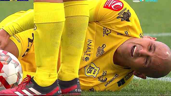 Grave lesión de Humberto Suazo lo dejará varios meses fuera de las canchas
