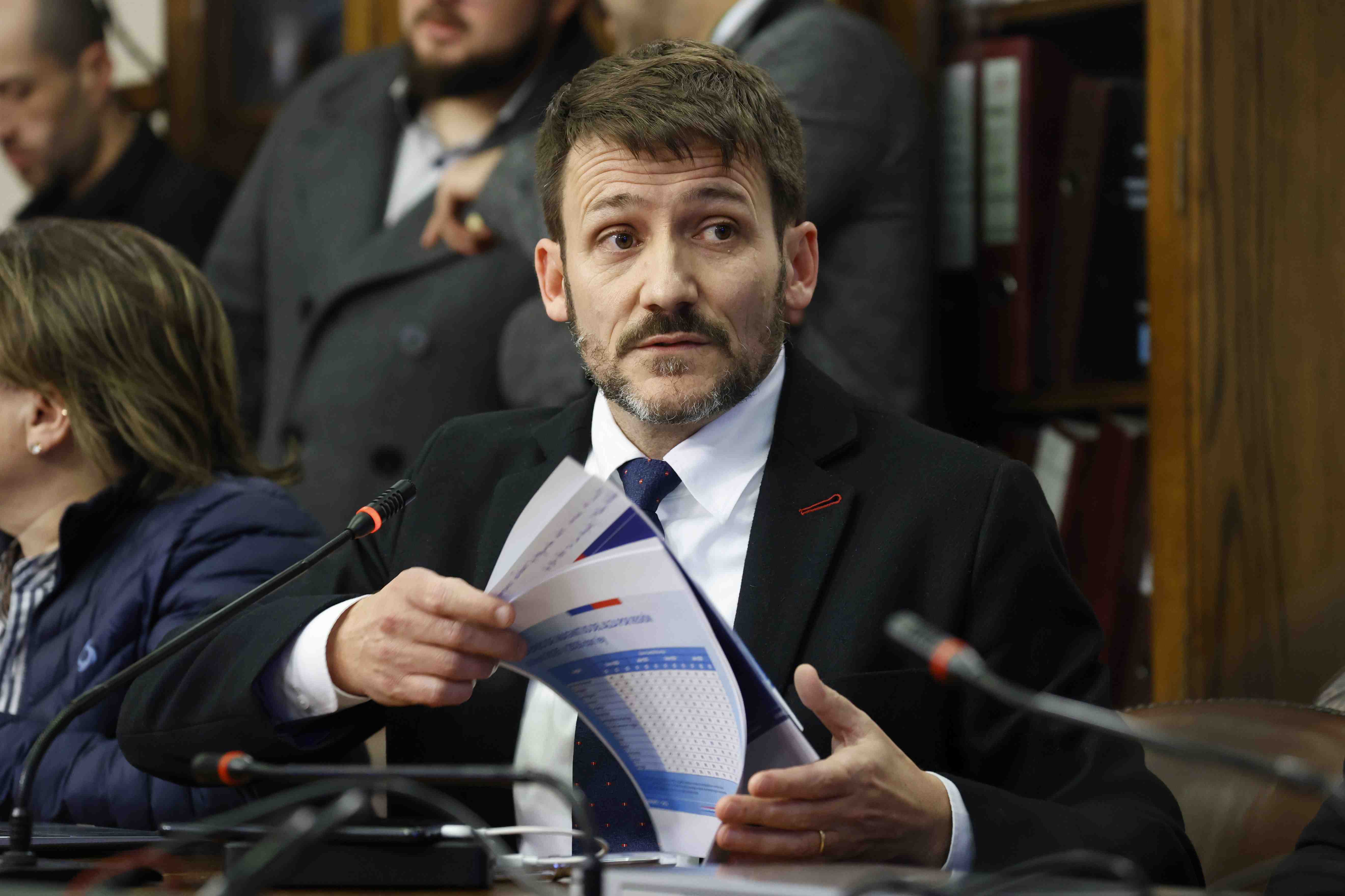 Sin Pardow: Mesa técnica por alza de la luz sesiona hoy mientras presiona la "bancada eléctrica" liderada por el PC