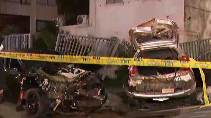 "Accidente de alto impacto": Vehículo quedó incrustado en inmueble de Av. Eliodoro Yáñez