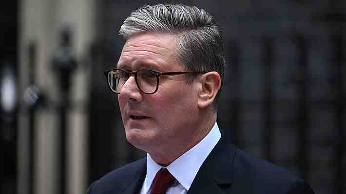 Economía, salud e inmigración: Los compromisos de Keir Starmer, el nuevo primer ministro británico