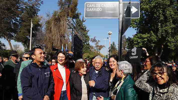 Municipalidad de Santiago homenajea a Carlos Caszely: Calle llevará el nombre del ex futbolista