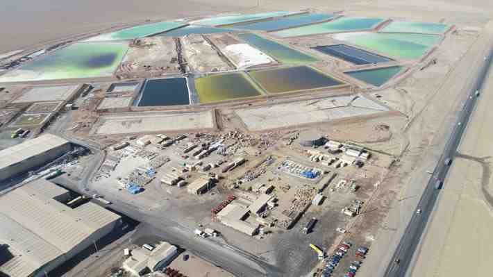 CMF da nuevo portazo a la china Tianqi y rechaza recurso de reposición por acuerdo entre SQM y Codelco