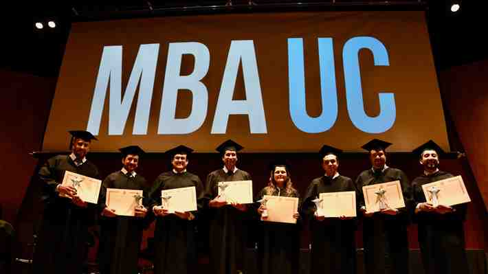 Ranking destaca al MBA UC como el mejor programa "executive" en Latinoamérica por séptimo año consecutivo