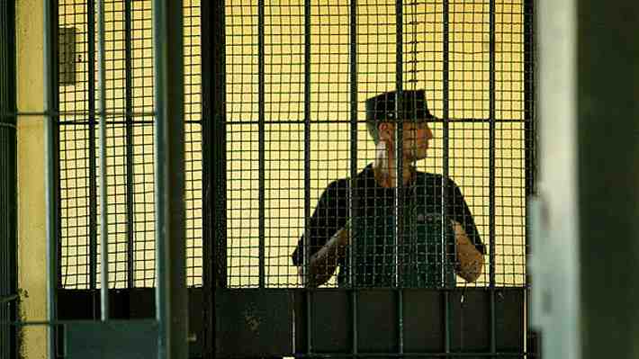 Cárcel de alta seguridad: La "permisología" que buscaría saltarse el Gobierno y qué piensan los privados