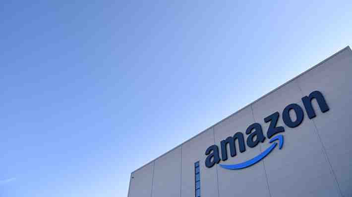 Amazon obtiene permiso ambiental para millonario proyecto de data center en Huechuraba