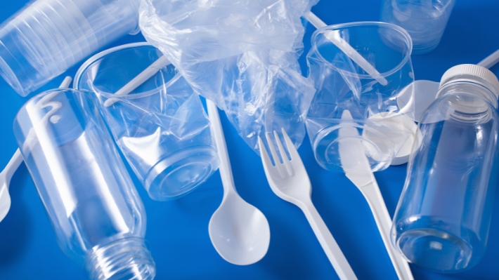 Encuesta revela la alta incertidumbre en el sector gastronómico ante la Nueva Ley de Plásticos de Un Solo Uso