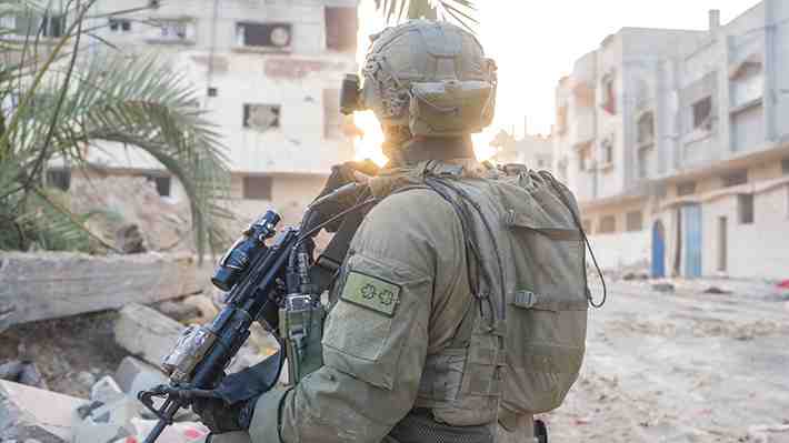 Hamás acusa que al menos 30 personas fallecieron en bombardeo israelí contra una escuela en Gaza