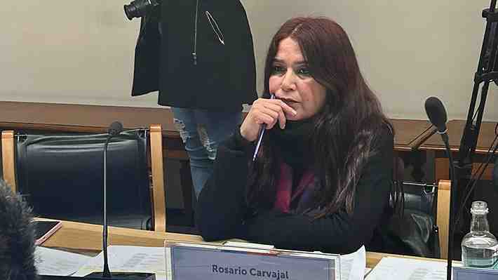 Ex aliada de Irací Hassler lanza candidatura a alcaldesa de Santiago y abre flanco al oficialismo