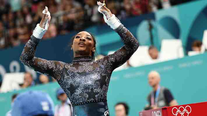 Simone Biles brilla y tiene un impresionante regreso a la escena olímpica en París 2024: Así fue su increíble actuación