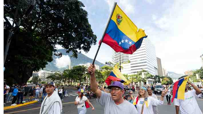 Las sanciones económicas sobre Venezuela que podrían profundizarse ante sospechas de fraude electoral