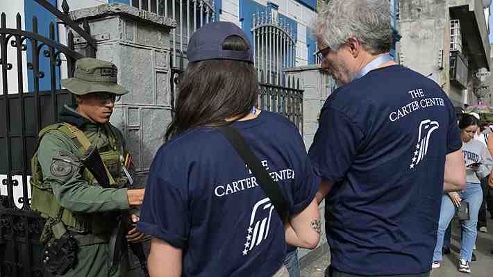 Crisis en Venezuela: Centro Carter cancela la publicación de su informe por las elecciones y se retira del país