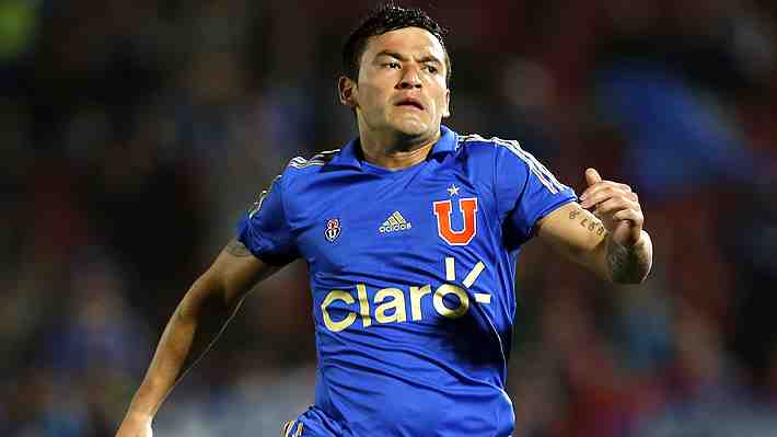 Charles Aránguiz rescinde contrato con Inter de Porto Alegre y está cada vez más cerca de la U