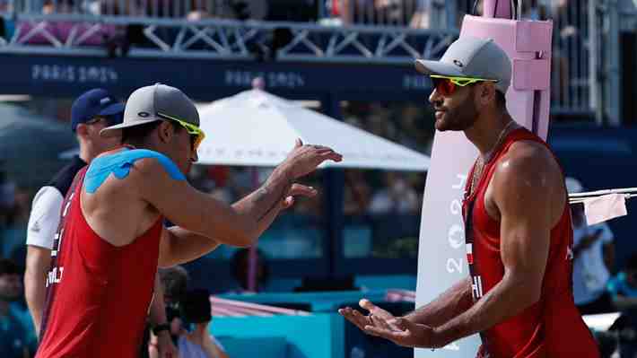 Increíble: Los primos Grimalt avanzan a octavos de final por retiro de la dupla canadiense cuando empezaba el partido en el vóleibol playa