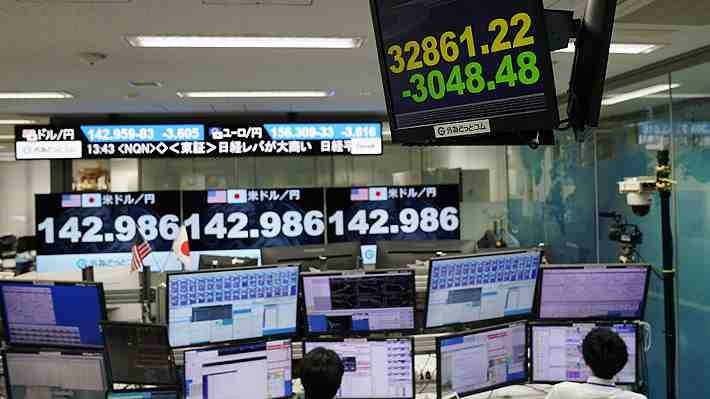 Temor de recesión en EE.UU. contagia a Asia y bolsa de Japón anota su segundo mayor desplome histórico
