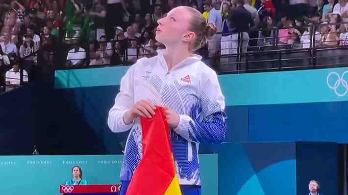 La indignación de Nadia Comaneci por polémica en la gimnasia olímpica... Mira el llanto de la afectada que se quedó sin medalla
