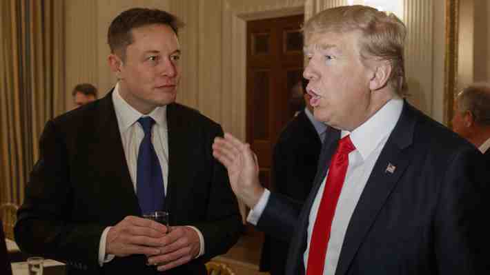 Elon Musk denuncia ciberataque a X durante emisión de entrevista con Donald Trump