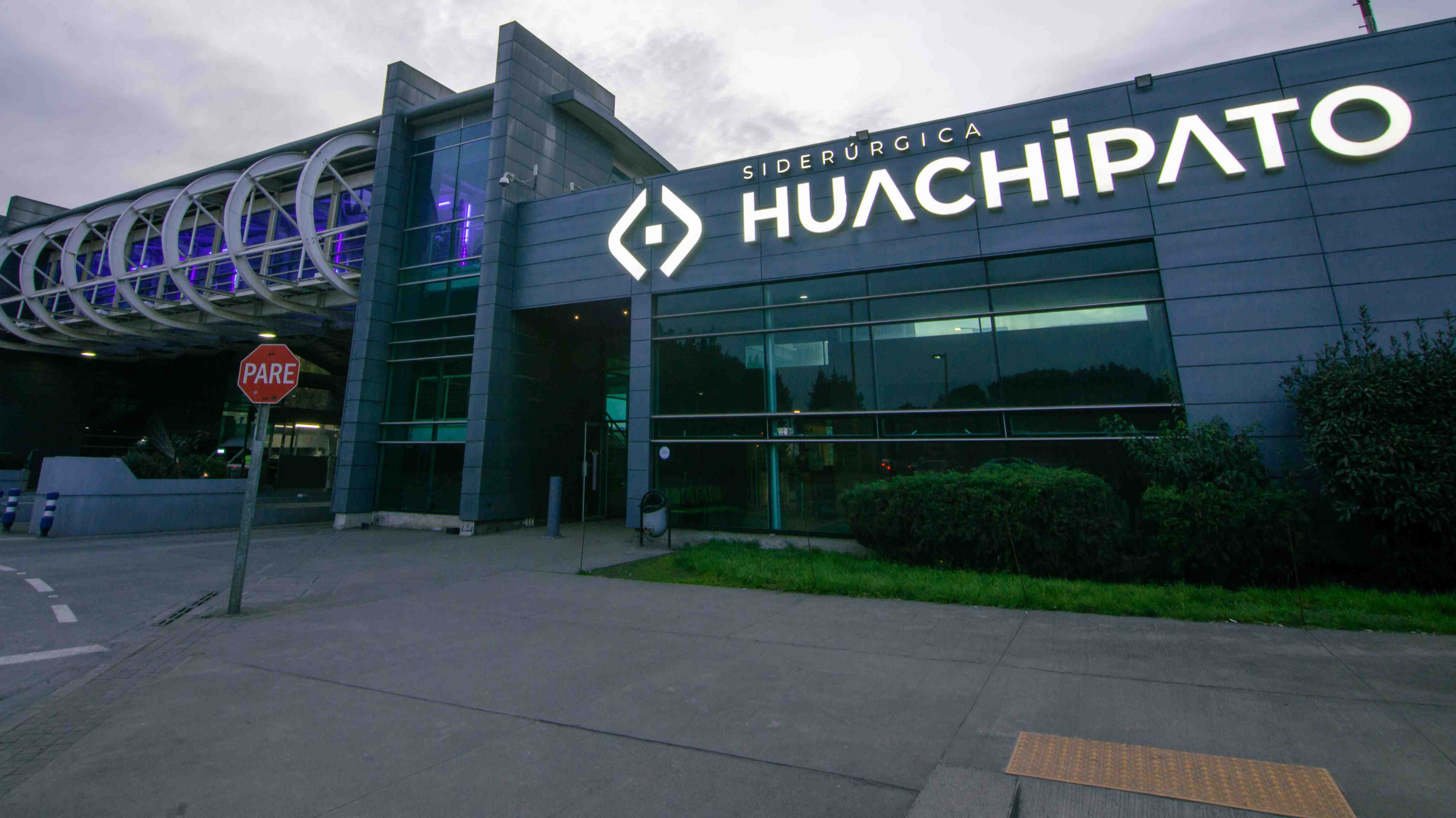 Grau a contrarreloj: El "plan Marshall" que urgen en el Biobío para evitar una catástrofe por cierre de Huachipato
